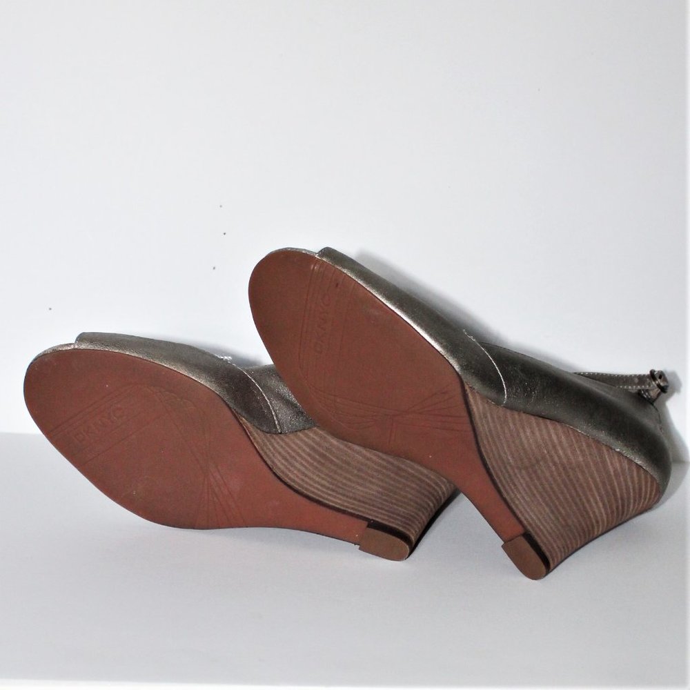 DKNYC Gold Metallic Leather Wedge Heel - Picture 6 of 6